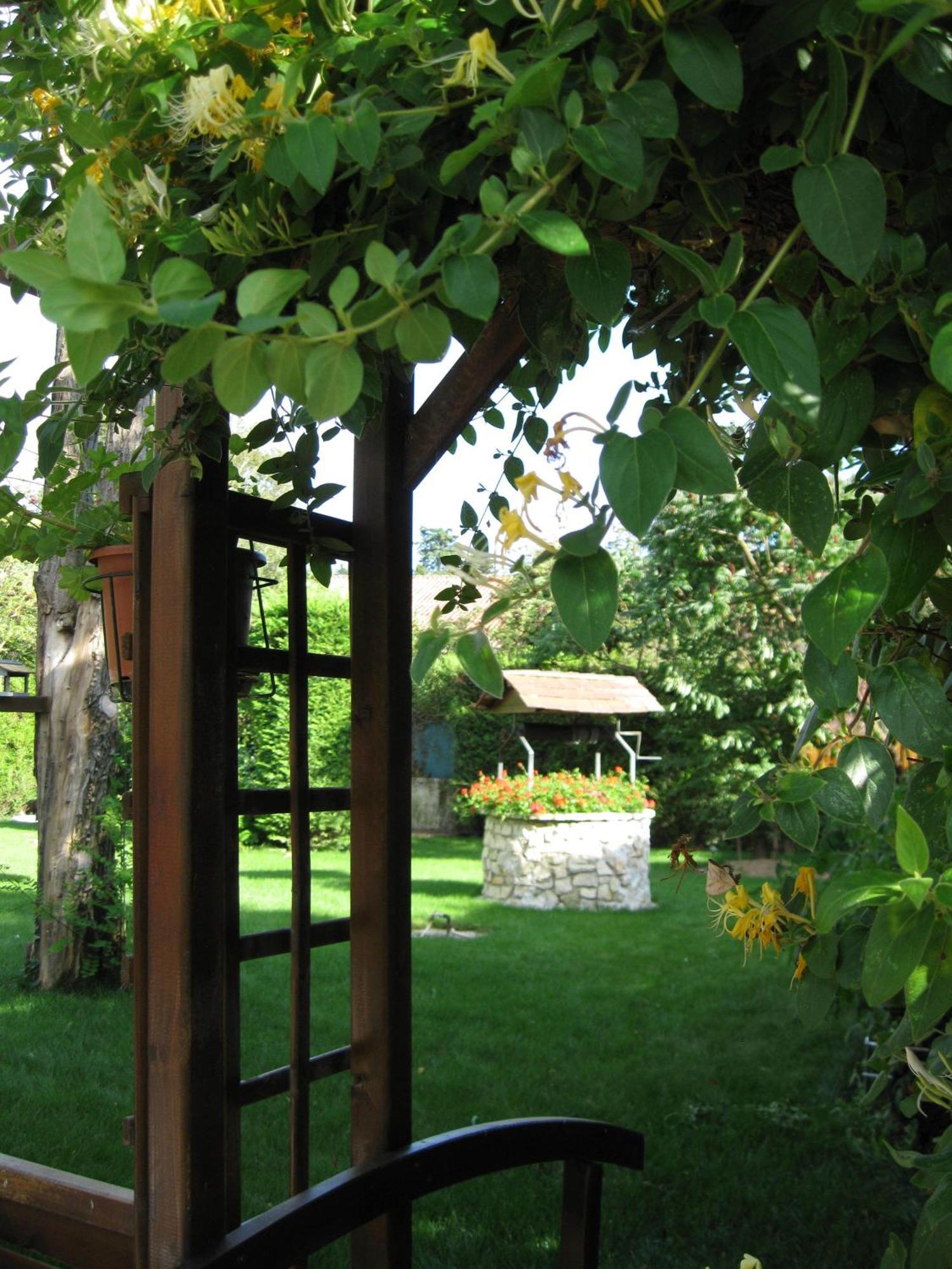 Logis Hotel Beausejour Chauvigny Exterior foto
